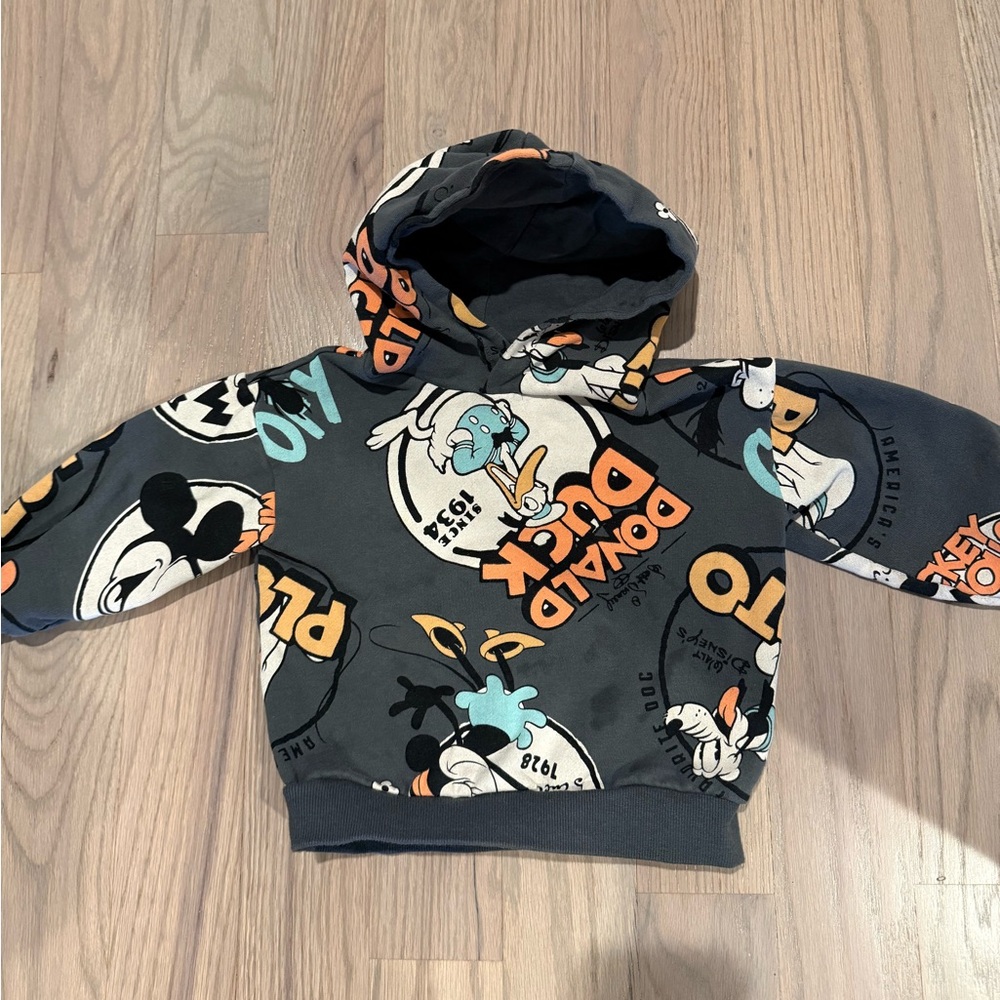 Zara Mickey Mouse / Donald Duck hooded sweatshirt size 3-4T